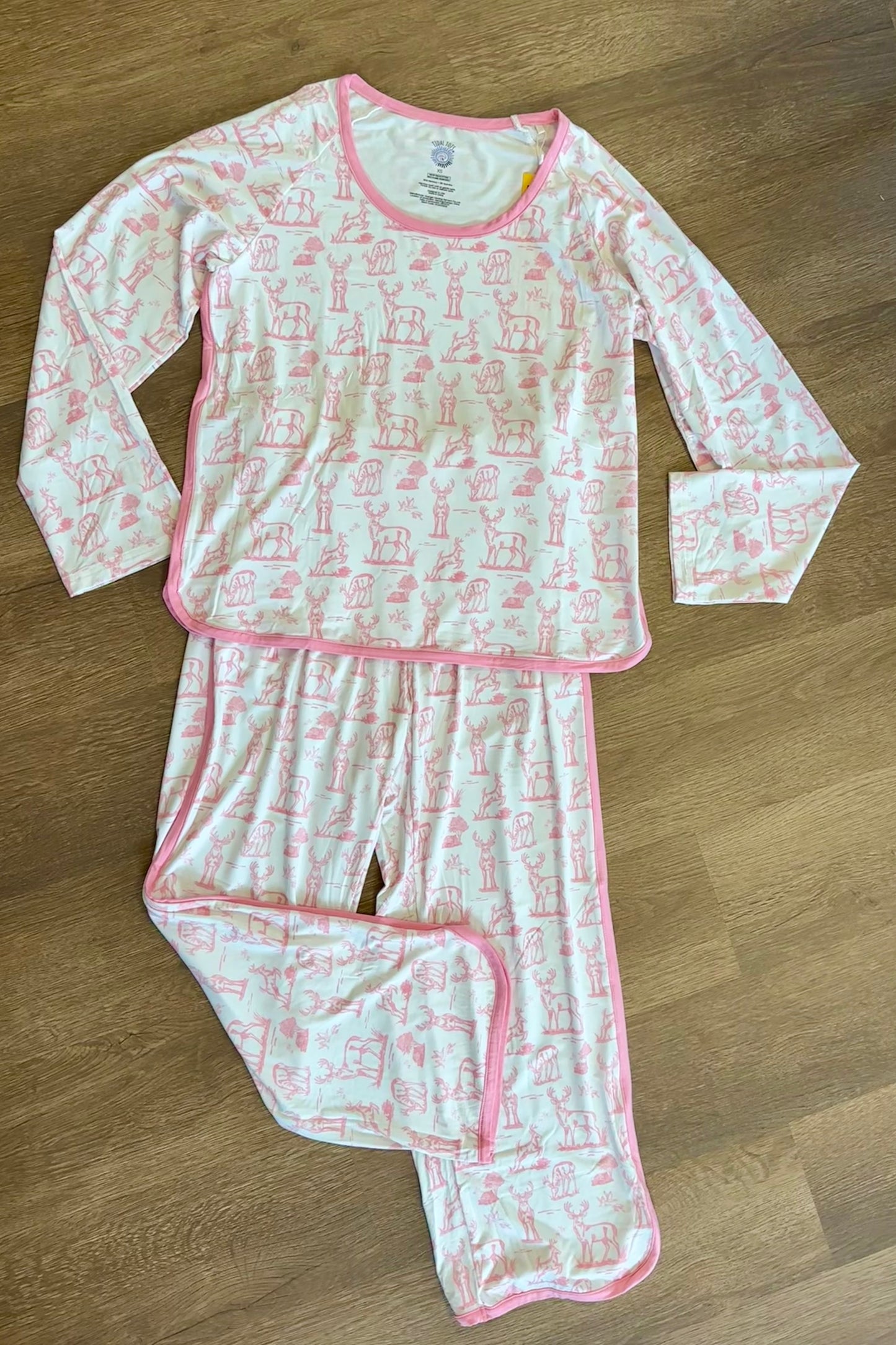 Women's Backwood Bucks Pink Breeze Set